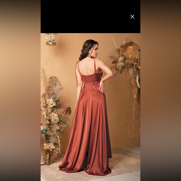 Bridesmaid dress never worn - Picture 3 of 4